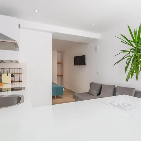 Apartment Malabau House *